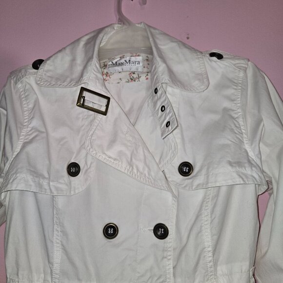 MaxMara Vintage White Short Trench Coat with Belt, Size S - Picture 8 of 16